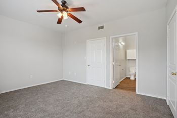 Energy efficient ceiling fans